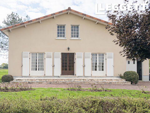   Grande maison en pierre, 4 chambres, garage, cave et d�pendances, terrain de 2 hectares, construction solide Maison - 5 pi�ce(s) - 110 m�