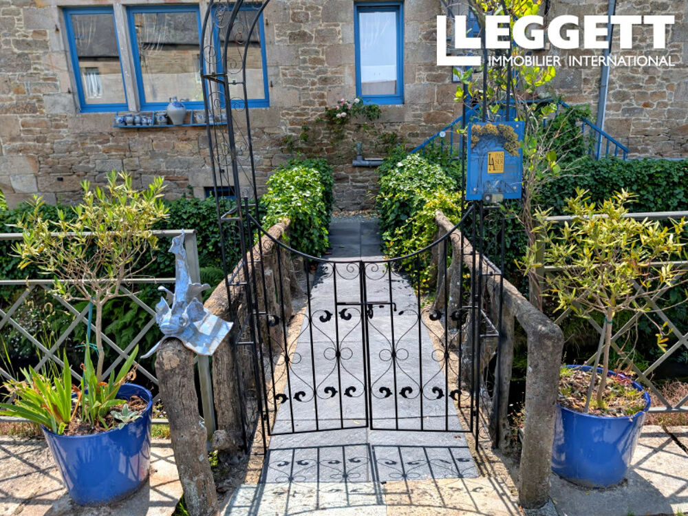 Charmante Demeure du XIXe Siècle avec Maison d?Hôtes & 3 Gîtes et commerce ? Propriété au Bord de la rivière