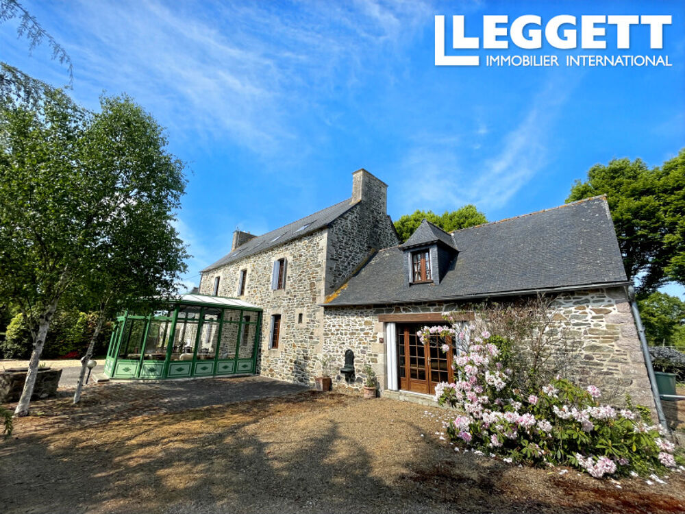 Proche de PONTRIEUX ? Superbe propriété de 5 chambres en pierre, avec dépendance et 10 882 m² de terrain