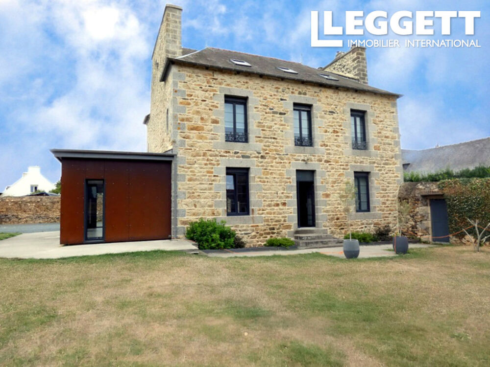 Maison 10 pièces 225 m² · à Lanvollon · 225 m² · 450 500 €