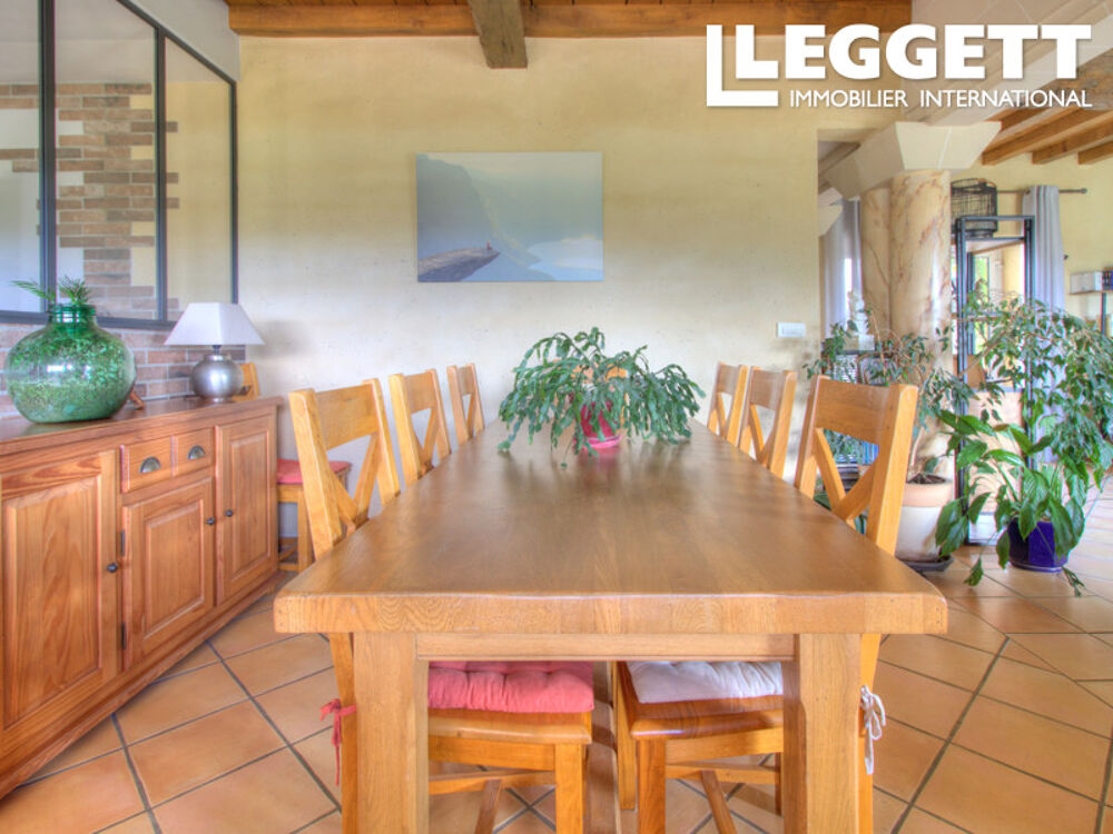 Vente Maison SUPERBE MAISON DE CAMPAGNE + 2 GÎTES + 3 B&B + ESPACE SPA + PISCINE + PARC 3HA + VUE PYRÉNÉES ÉPOUSTOUFLANTE! Pau