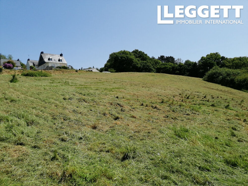 Vente Terrain Plus d?un hectare de terrain au c?ur de Belle-Isle-en-Terre ? 11 185 m² de nature, non constructible.<br /> Belle-isle-en-terre