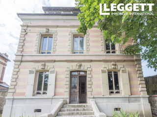  Maison  vendre 8 pices 230 m