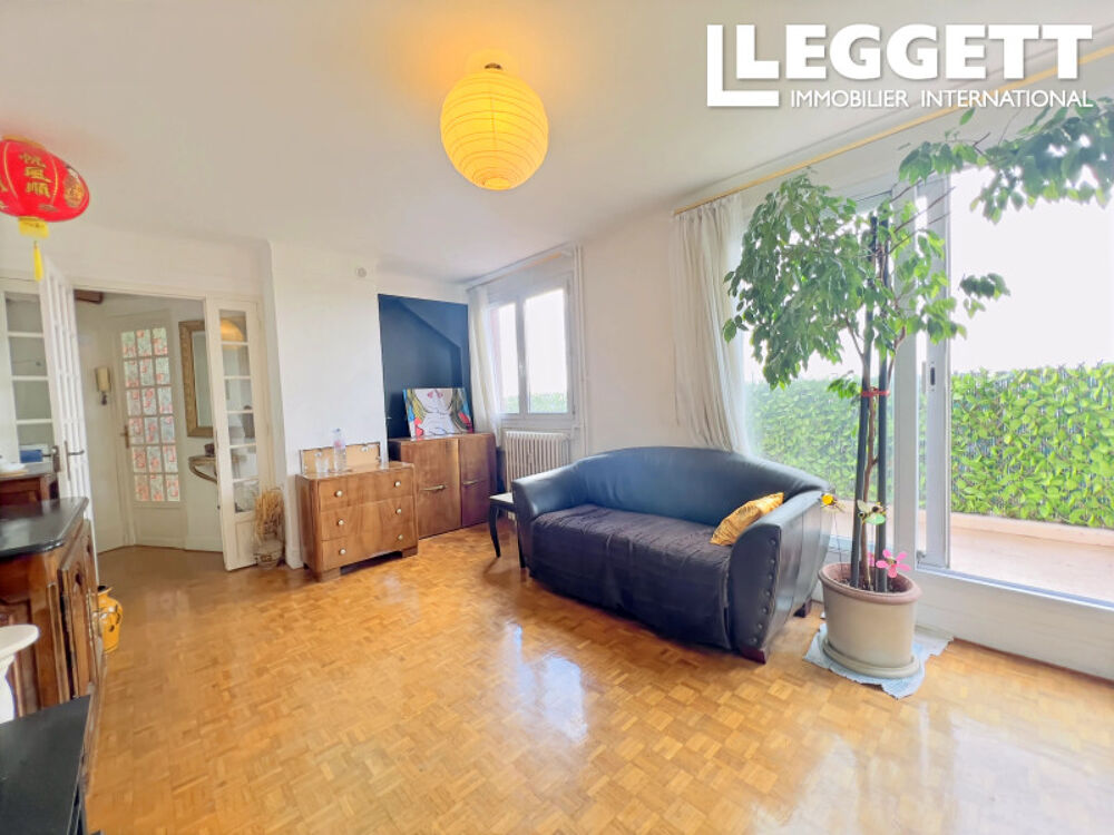 Vente Appartement PARIS 18, Clignancourt, appart 2P (T2) à rénover 51m2+20m2 terrasse, 9e étage avec vue panoramique plein ciel Paris 18