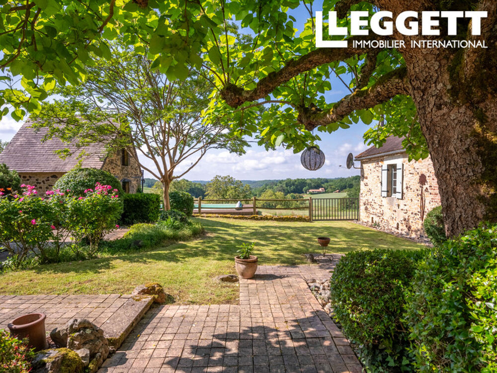 Vente Maison Ensemble de deux maisons en pierre, grange, piscine et vues panoramiques Val de louyre et caudeau