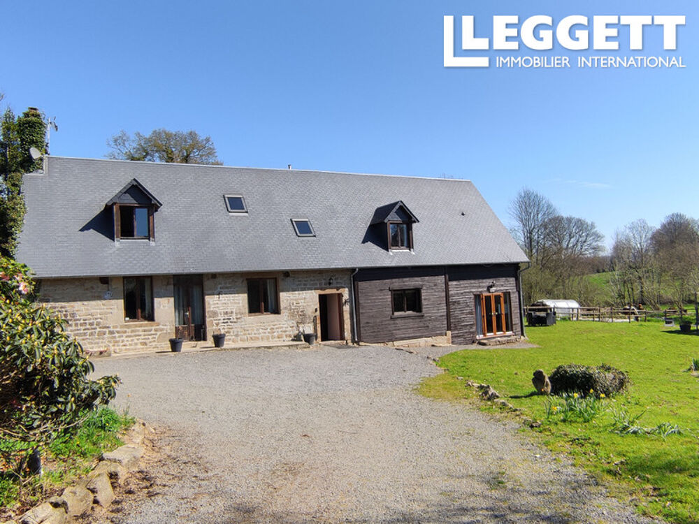 Vente Maison Maison avec 2 chambre plus Maison d'amis Avec 1 chambre. Garage, studio de musique,  écuries et terrain. Sourdeval