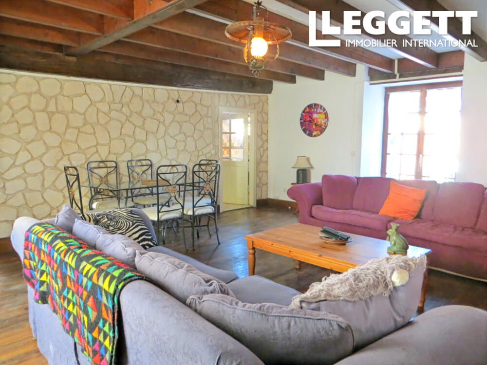 Vente Maison Magnifique propriété de trois chambres dans un charmant village. À ne pas manquer ! Esse