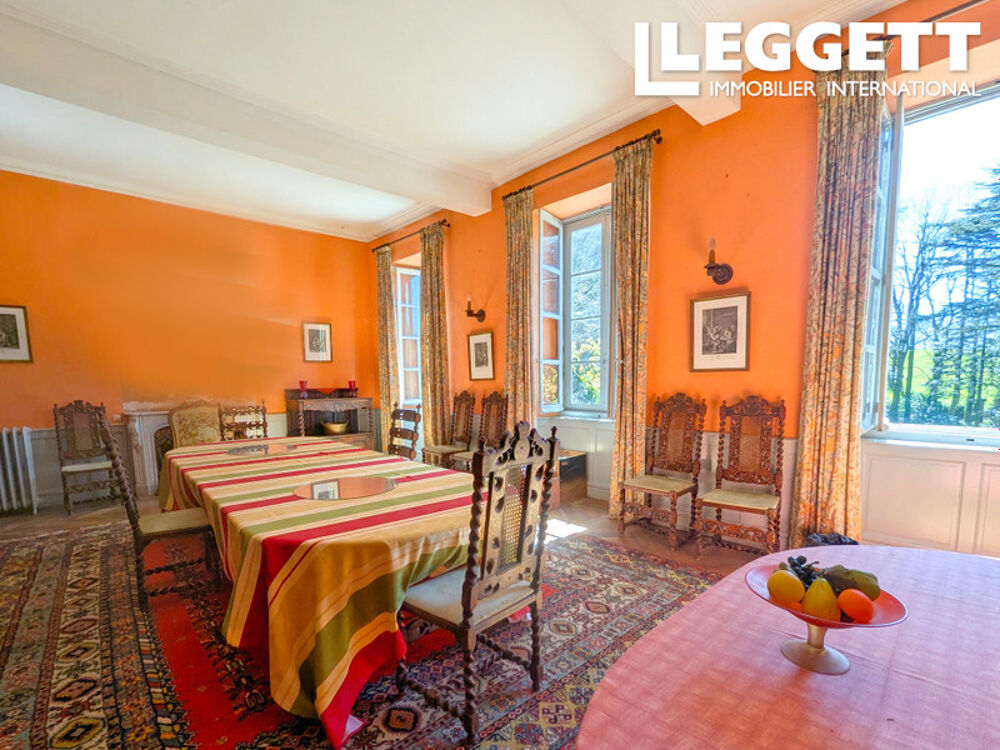 Vente Maison Beau domaine avec 6 logements, vaste terrain, idéal pour plusieurs familles, les chevaux, 15 mins de la ville SorÈze