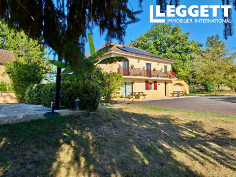   Maison familiale + g�te en pierre, piscine, panneaux solaires, terrain 4900 m� ? proche Montignac-Lascaux Maison - 8 pi�ce(s) - 191 m�