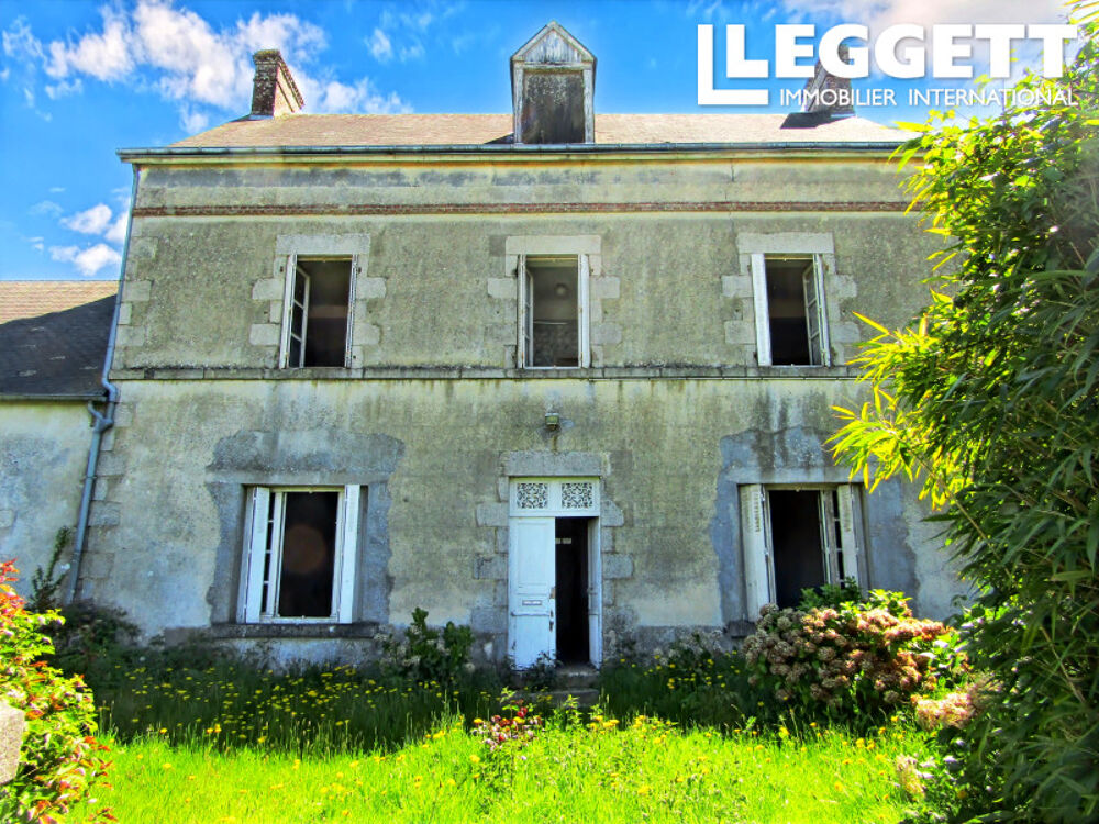 Vente Maison Jolie demeure de maître à rénover avec dépendances et jardin arboré, à Pré-en-Pail. PrÉ-en-pail-saint-samson
