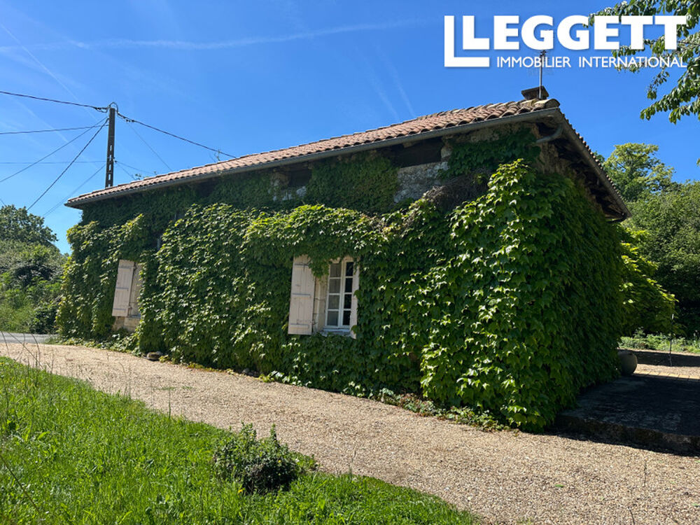 SOUS OFFRE Charmante maison en pierre avec grange, dans hameau calme proche Bourdeilles et Paussac