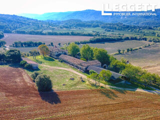  Propri�t�/ch�teau � vendre 15 + pi�ces 725 m�