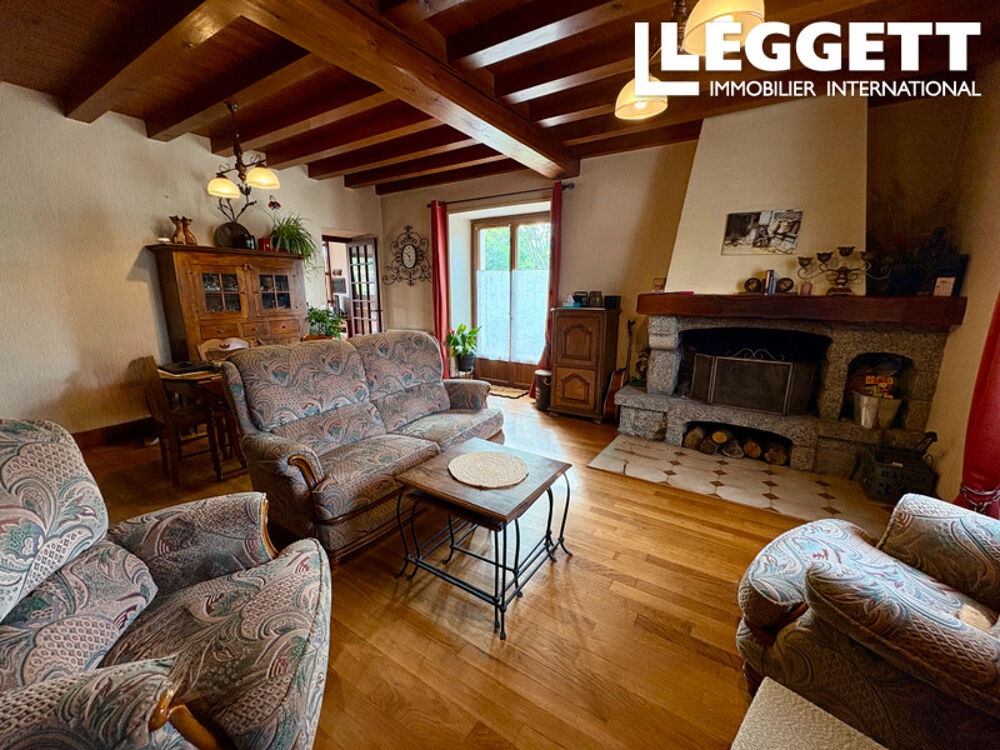 Vente Maison Maison familiale de 4 chambres située au c?ur du village, avec un magnifique jardin. Saint-saud-lacoussiÈre