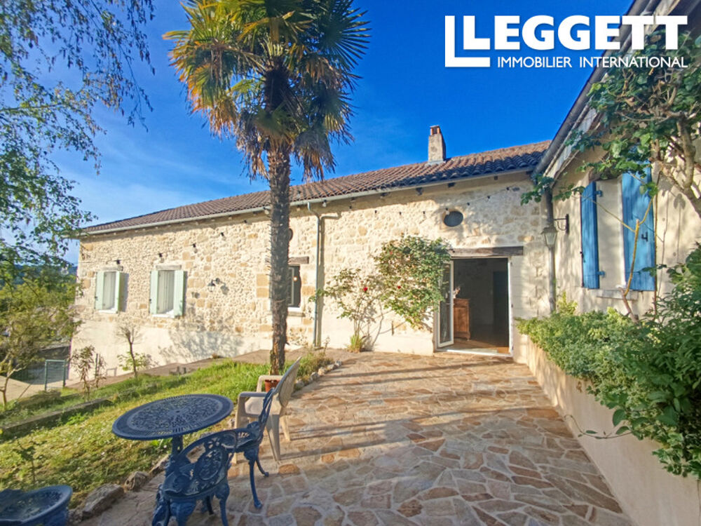 Vente Maison Maison en pierre proche de Périgueux avec vue dominante panoramique, jardin et piscine PÉrigueux