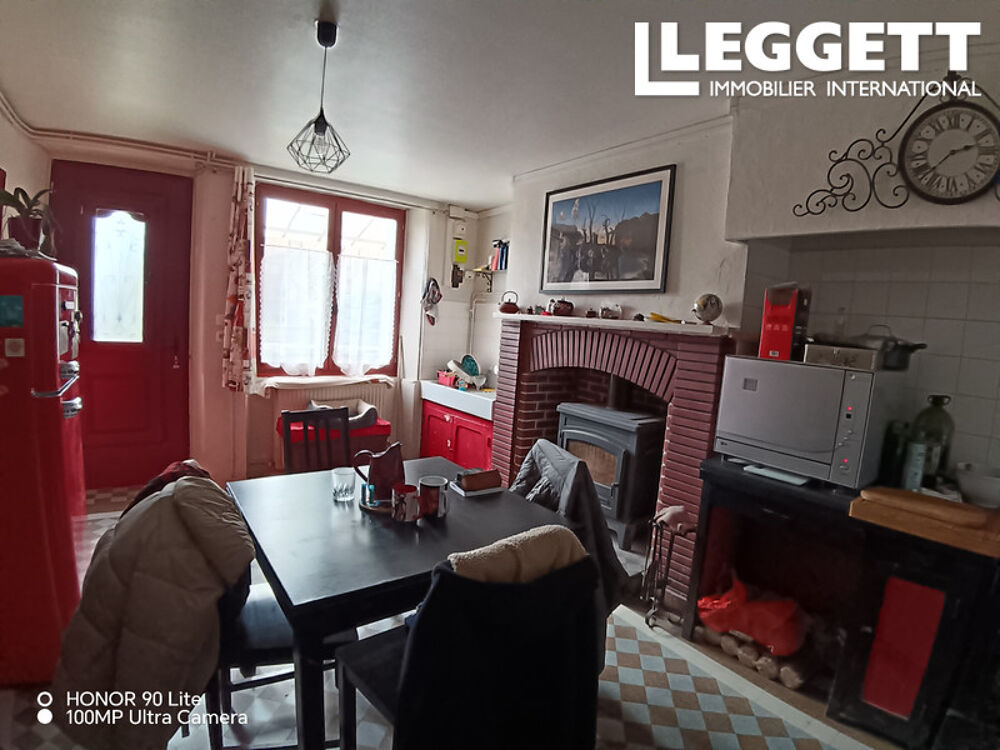 Maison individuelle de 3 chambres sur deux niveaux avec efficacité énergétique supérieure et atelier artisanal