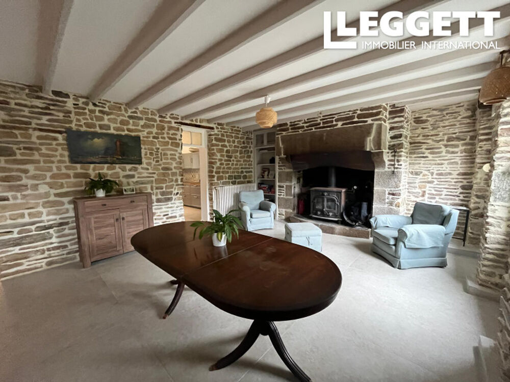 Vente Maison Impressionnante propriété en Normandie avec 8 chambres, gîte indépendant, dépendances et 2,4 hectares Virey