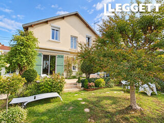 Vente Maison Maison de ville Vésonne classe B entièrement rénovée avec jardin et garage PÉrigueux