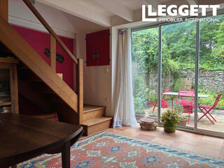 Vente Maison Maison des années 1930 avec 3 chambres et une terrasse au rez-de-chaussée, entourée d?une grande parcelle de j Cussac