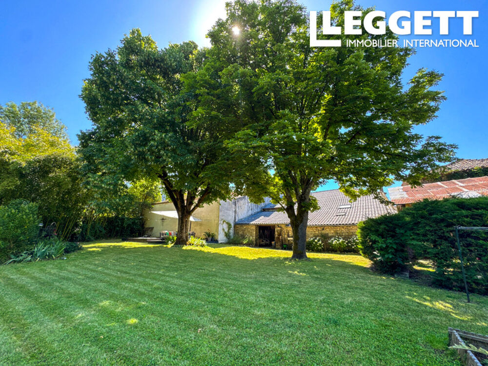 Maison 7 pièces 167 m² · à Montcuq-en-Quercy-Blanc · 167 m² · 320 000 €