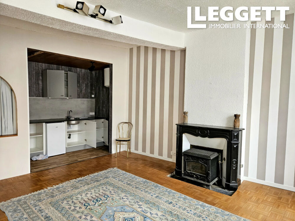 Espace commercial (Brocante) & Appartement de 2 chambres au centre de Châlus.