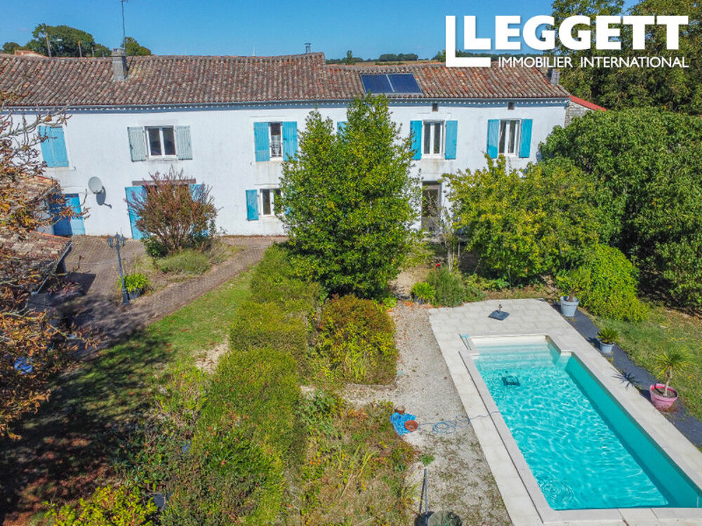 Vente Maison Belle propriété avec dépendances sur grand terrain avec piscine et box chevaux AngoulÊme