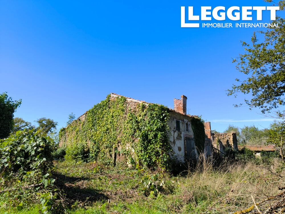 Vente Maison Possibilité de créer votre petite exploitation agricole ou entreprise équestre. Val-d'oire-et-gartempe
