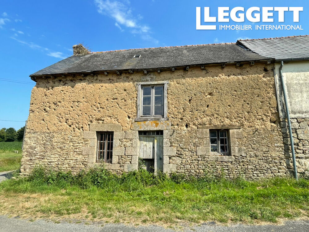 Une véritable page blanche ! Maison mitoyenne à rénover dans un hameau tranquille, en Morbihan.