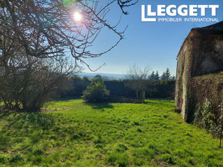  Remise / Grange � vendre 1 pi�ce 260 m� Villebois-lavalette