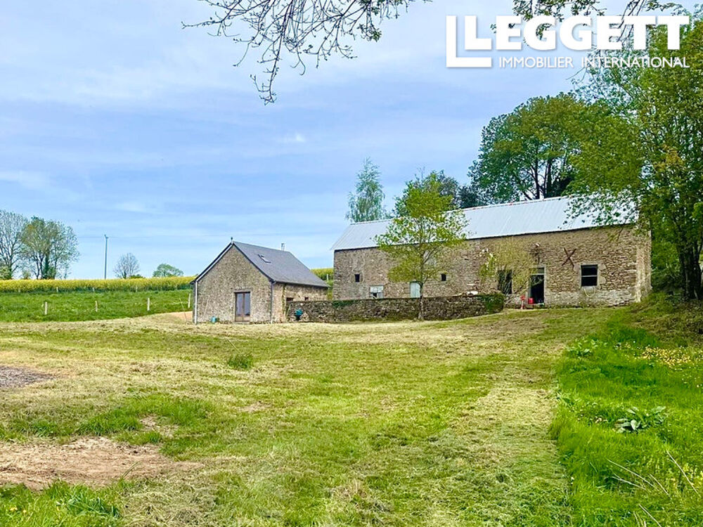 Vente Maison Maison de campagne avec 1 chambre, étang privé, terrain et longère à rénover Saint-martin-de-connÉe