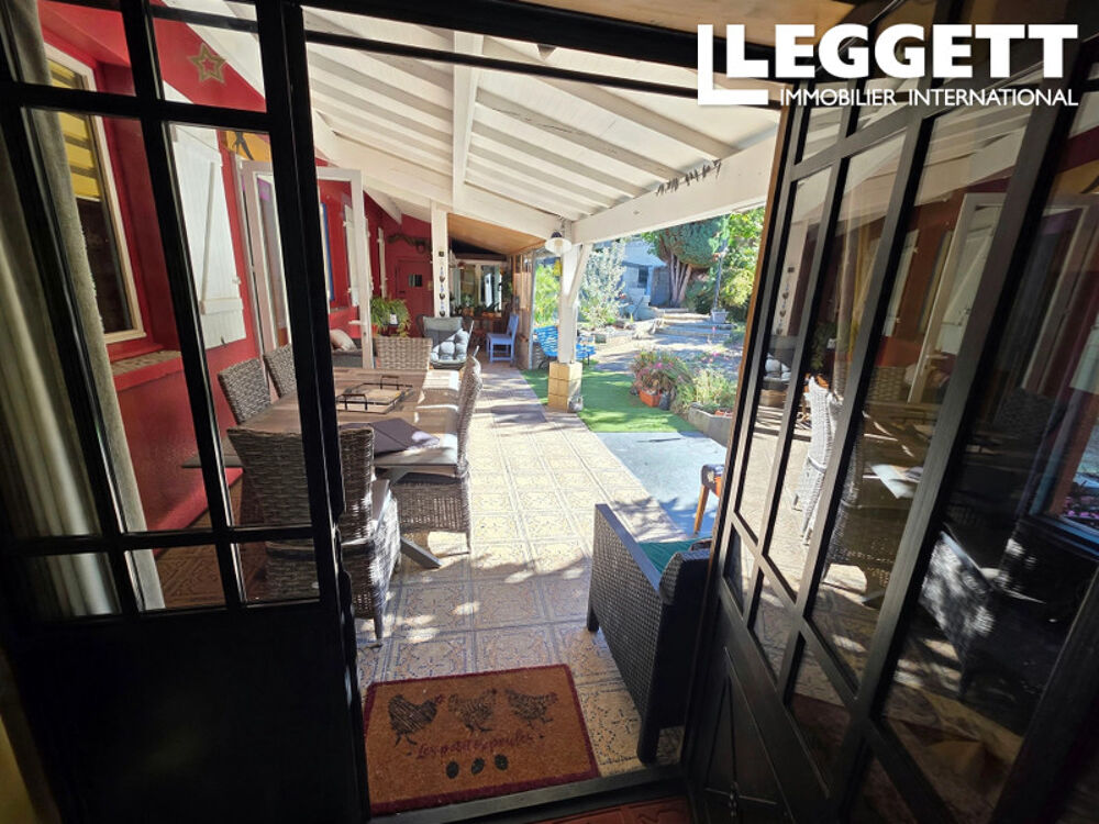 Vente Maison Maison de plain pied avec 3 chambres, joli jardin proche des commodités à pied, située à Dignac. <br /> Dignac