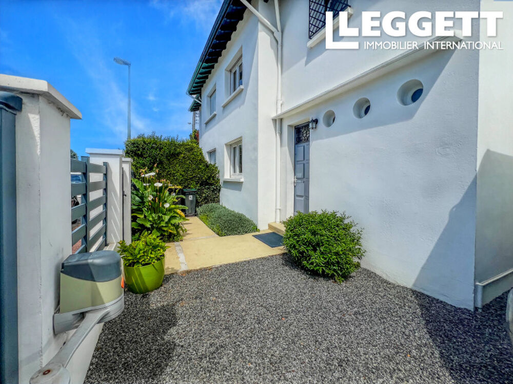 Vente Maison Charmante maison de ville lumineuse T4 rénovée  avec jardin- aucun travaux - coeur de ville et plage à pied Saint-jean-de-luz