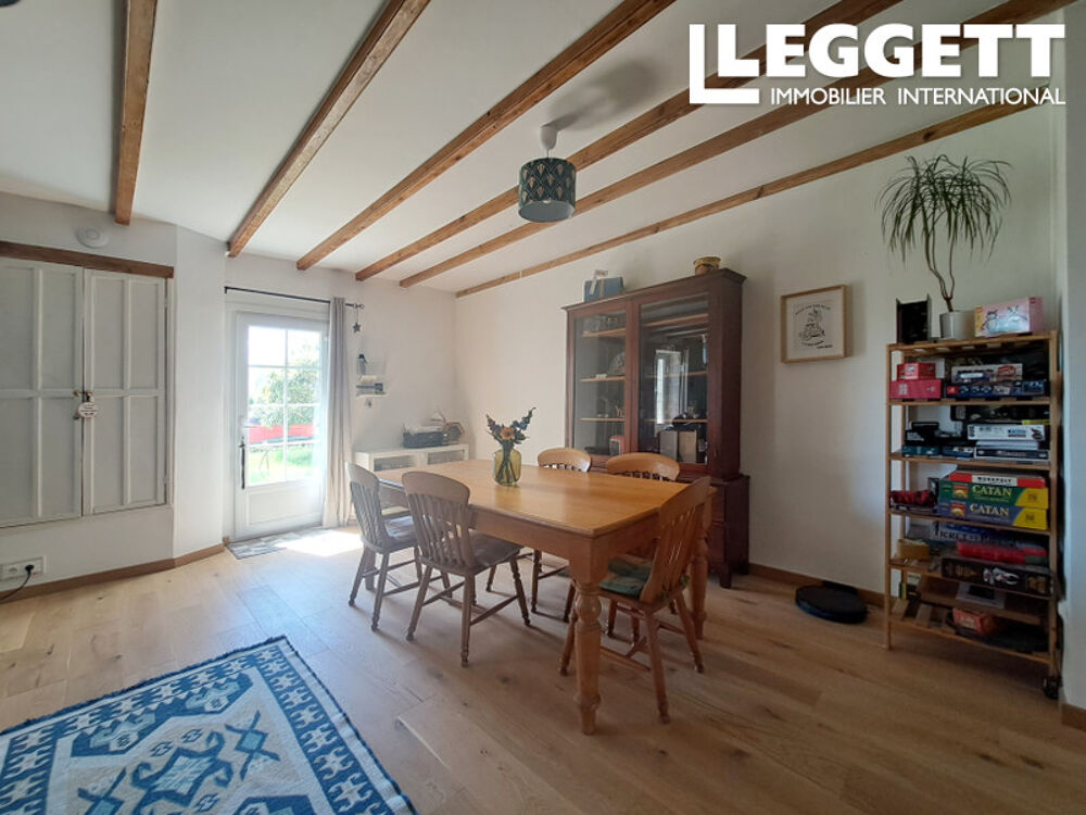 Vente Maison Maison de campagne spacieuse avec grand jardin et nombreuses dépendances proche de Chef-Boutonne Chef-boutonne