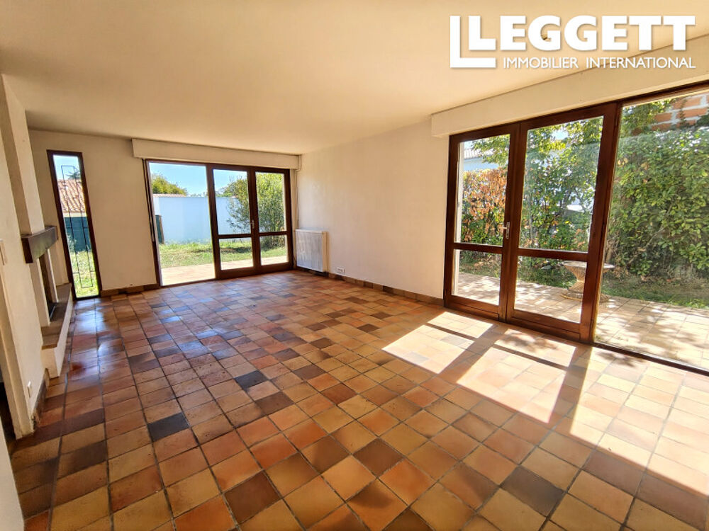 Vente Maison Maison de plain-pied au calme avec jardin et potentiel piscine LÉognan