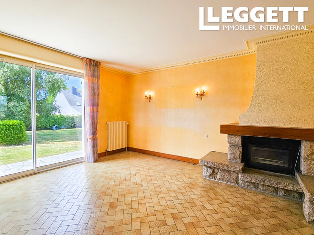 Vente Maison Maison de trois chambres avec terrain constructible dans le centre du village, près de Pontivy. Saint-gÉrand-croixanvec