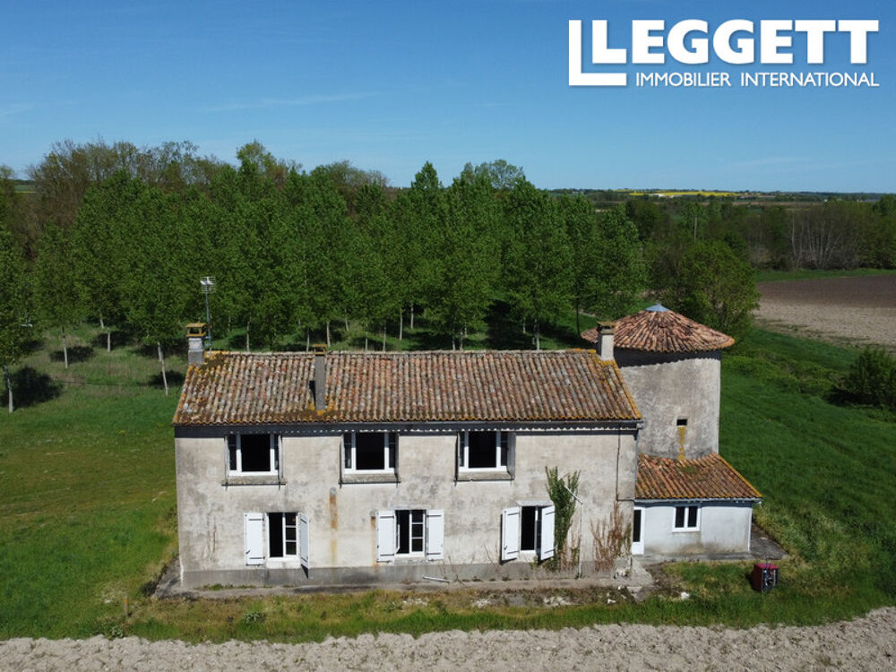 Vente Maison Propriété exceptionnelle : logis avec tour, en bord de rivière, avec étang et île privée ! Chef-boutonne