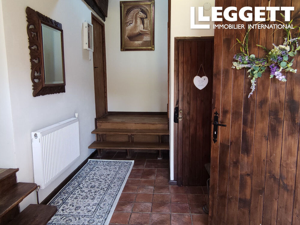 Vente Maison Maison avec 2 chambre plus Maison d'amis Avec 1 chambre. Garage, studio de musique,  écuries et terrain. Sourdeval
