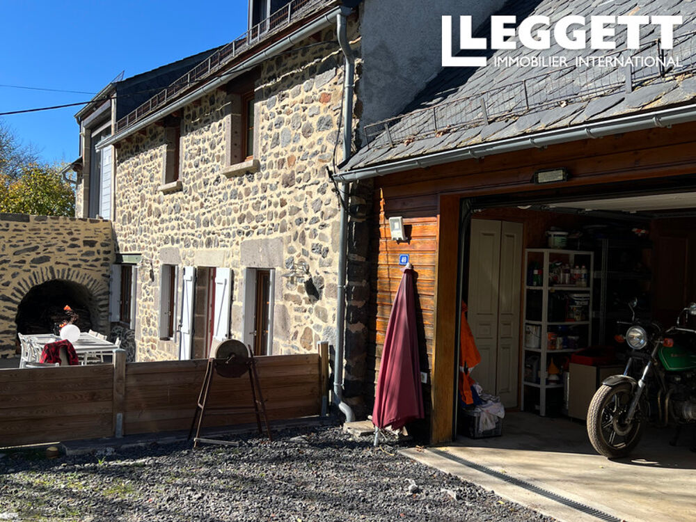 Vente Maison Maison de cinq chambres, avec grand salon et cuisine, appartement d'amis et salle de jeux avec deux garages. Égliseneuve-d'entraigues