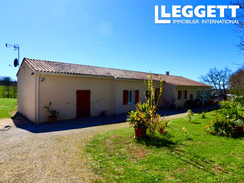   Maison plain-pied de 3 chambres avec piscine et grand jardin, petite maison s�par�e � c�t� et jardin attenant Maison - 7 pi�ce(s) - 230 m�