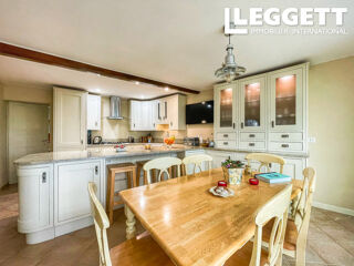  Maison 12 pi�ces 469 m� Saint-martin-de-juillers