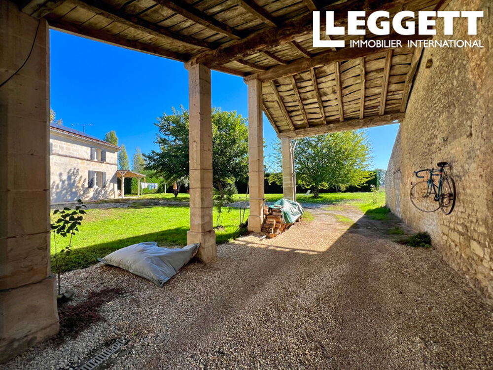 Vente Maison Maison individuelle bien rénovée, trois chambres, grand jardin & carport, près de Saint-Genis-de-Saintonge Saint-genis-de-saintonge