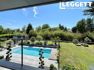  Maison à vendre 12 pièces 265 m²