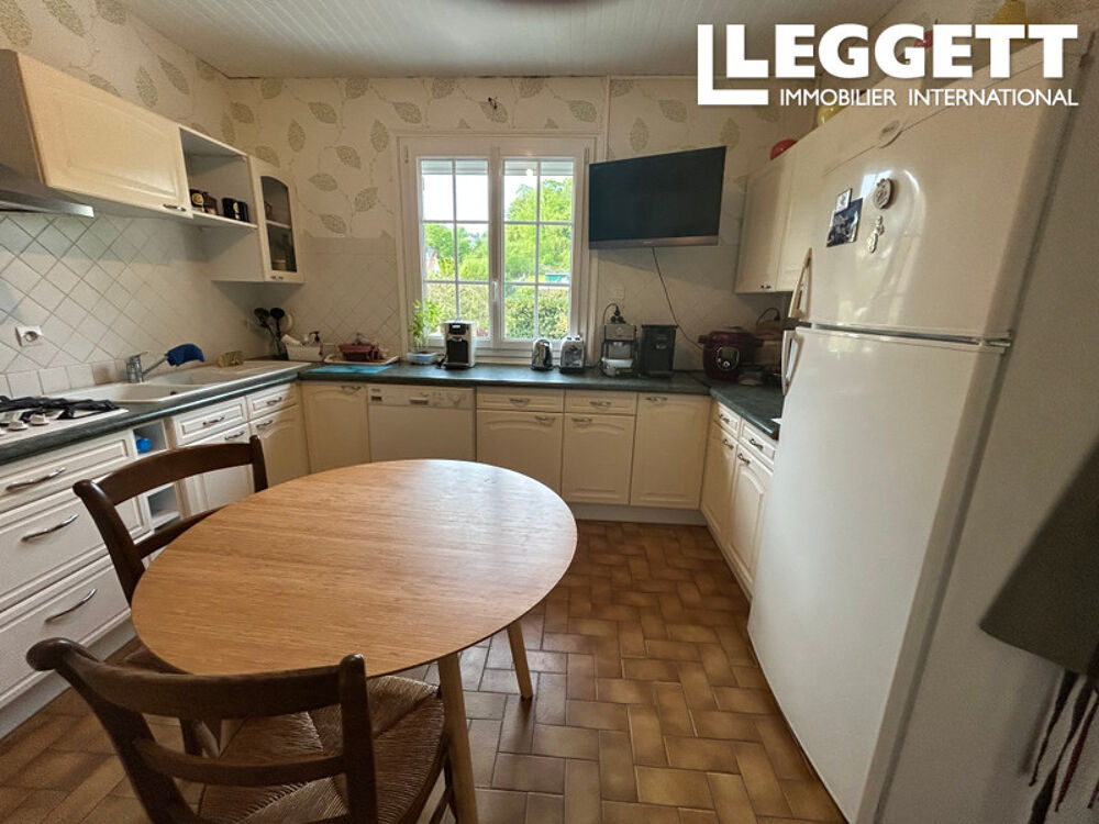 Belle maison spacieuse et lumineuse, dans un environnement calme, à la campagne