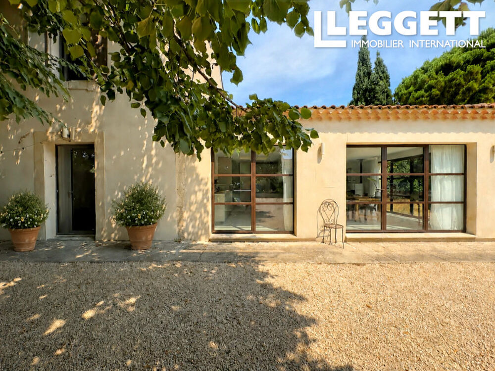 Vente Maison Mas de Village Rénové avec Grand Jardin et Permis Piscine à Paradou Paradou