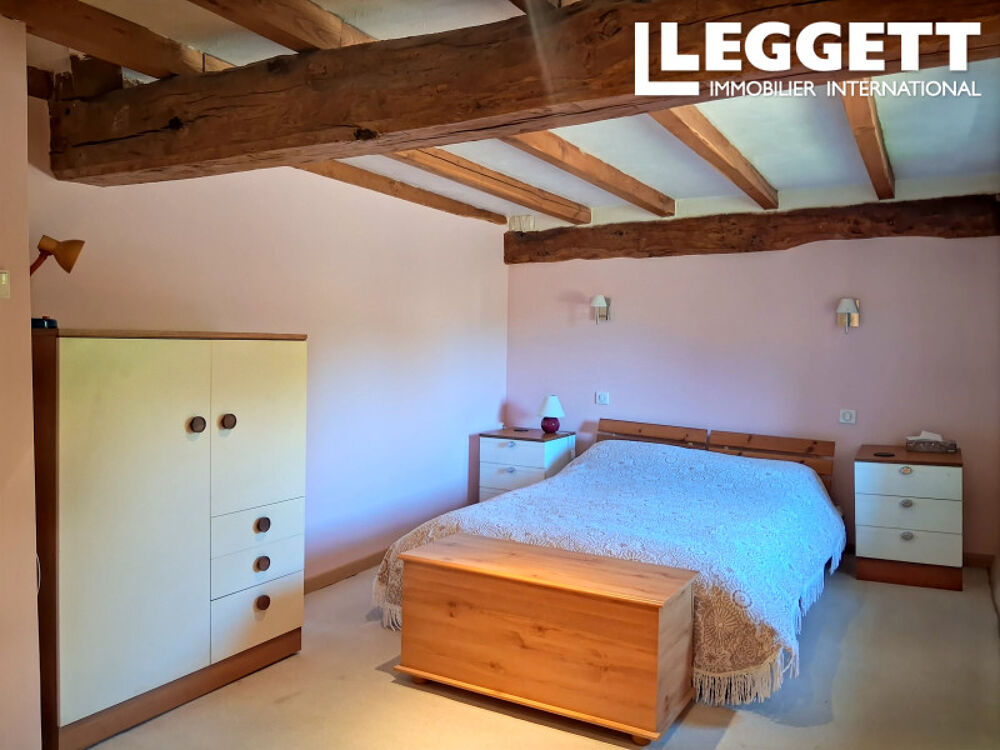 Vente Maison Charmante maison individuelle en pierre de 3 chambres, avec grange et jardin, située dans un paisible hameau. Champagnac-la-riviÈre