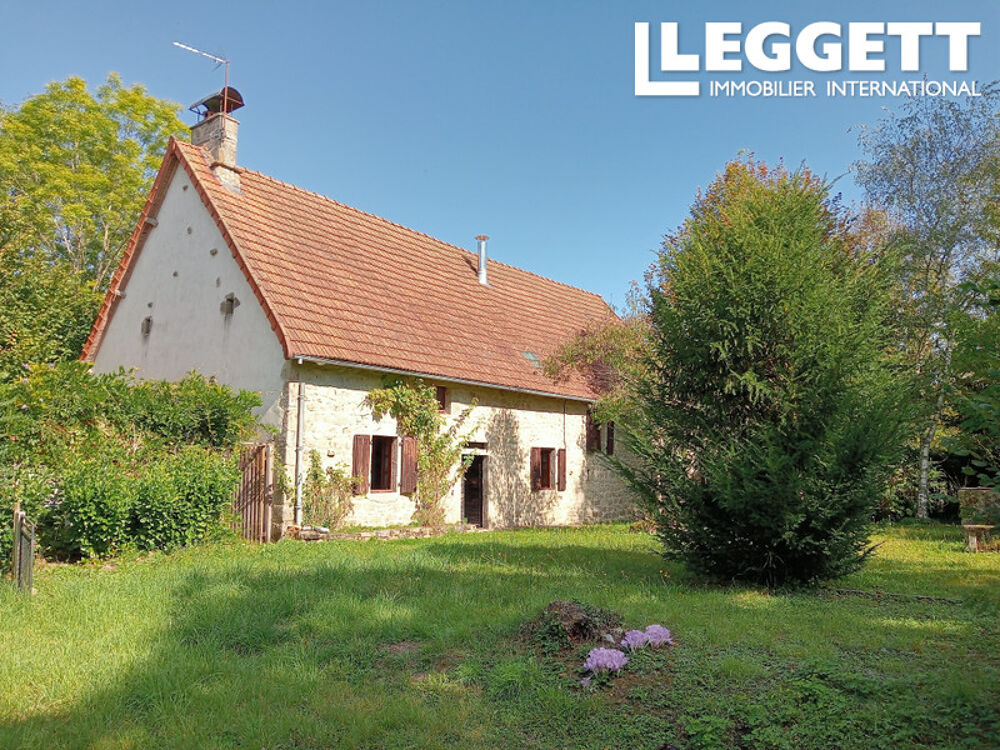 Vente Maison SOUS OFFRE D'ACHAT - Maison de caractère à rénover: puits, chalet, terrain avec étang. Beau potentiel. Roche-le-peyroux