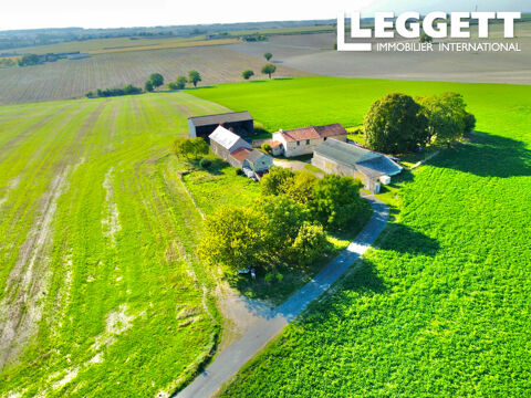   Propriété 5 chambres dont une au RDC, isolée avec belle vue campagne à 15 min de Châtellerault, dépendances Maison - 6 pièce(s) - 140 m²