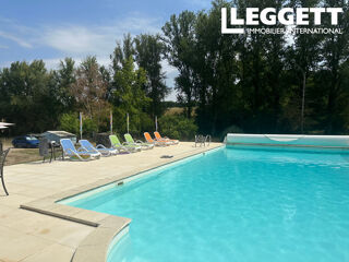 Vente Maison Maison de campagne avec 4 chambres, piscine et jacuzzi. Clairac