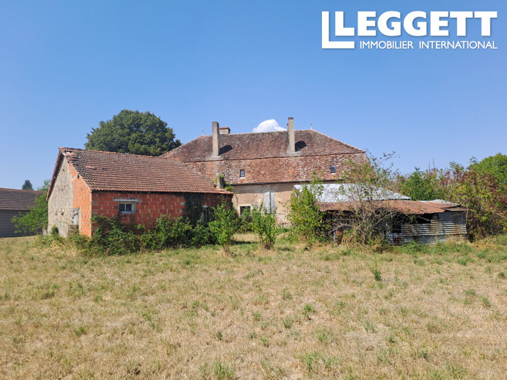 Vente Maison Maison d'habitation à rénover, composée de deux logements avec dépendances et jardin.<br /> Maltat