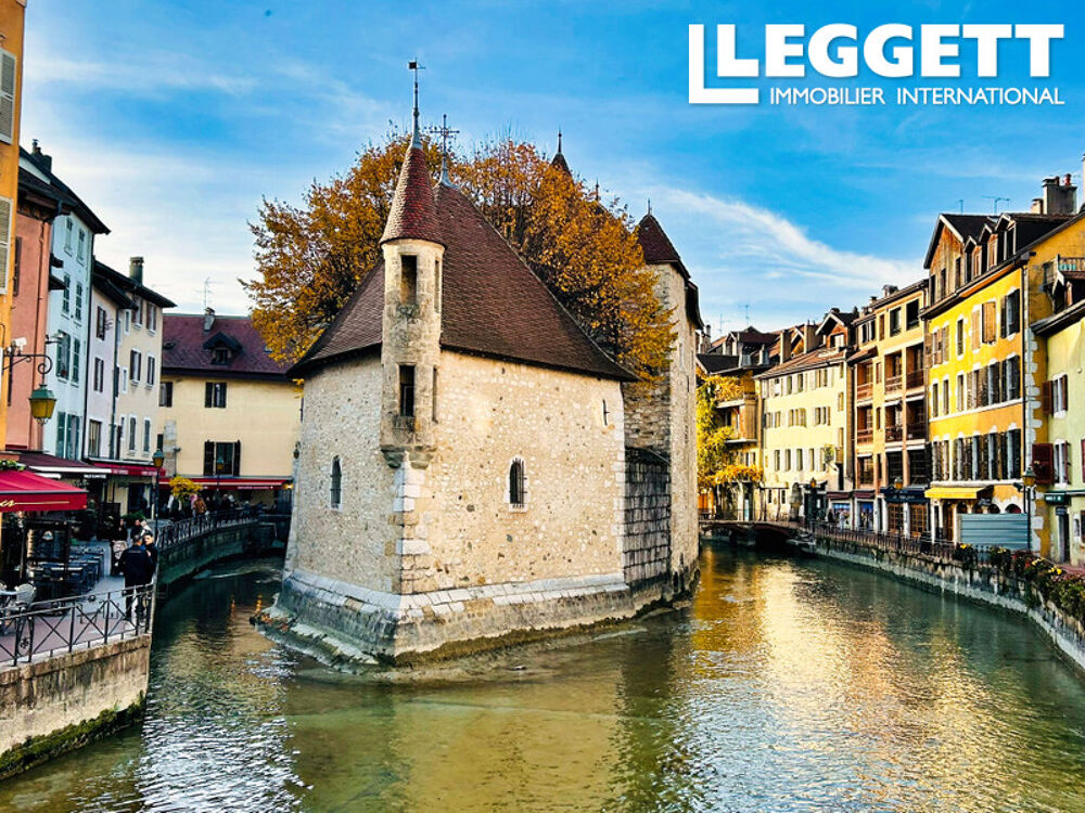 Vente Appartement Duplex Élégant de 2 Chambres dans un Immeuble Historique Rénové au C?ur du Vieil Annecy Annecy