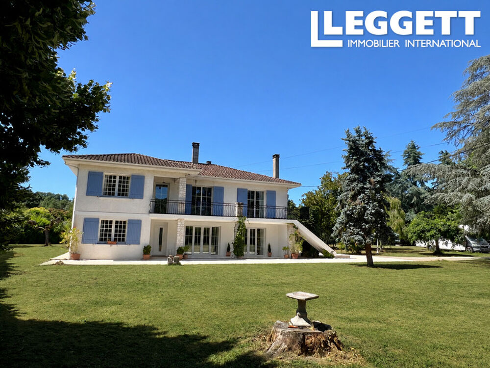 Magnifique villa rénovée 6 chambres, jardins bien entretenus, performante sur le plan énergétique a Eymet.